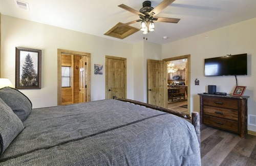 Branson Cedars Cabin | Rocky Top Lodge | 2 Bed, 2 Bath
