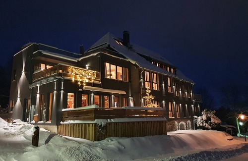 Braunlage Apartment | Rodel Lodge - Alpine Lifestyle Lodge for 2-6 people with sauna and hot pot!