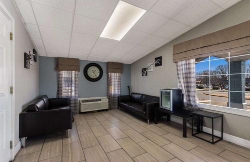 Toddville Road Hotel | Rodeway Inn Charlotte Airport Area