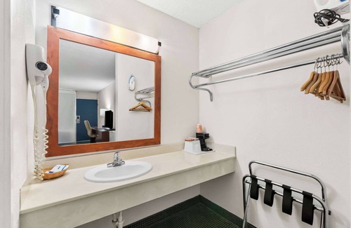 Dalton Hotel | Rodeway Inn Dalton South