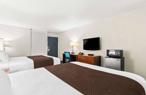 Dalton Hotel | Rodeway Inn Dalton South