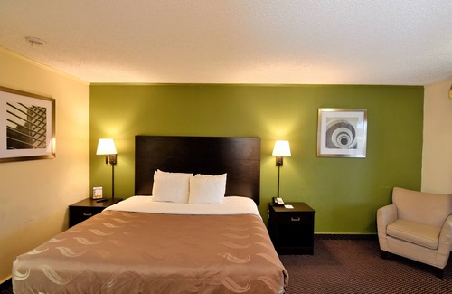 St. Andrews Hotel | Rodeway Inn Harbison Area
