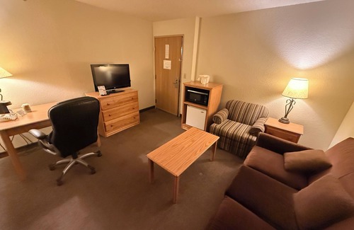 Hesston Hotel | Rodeway Inn Hesston