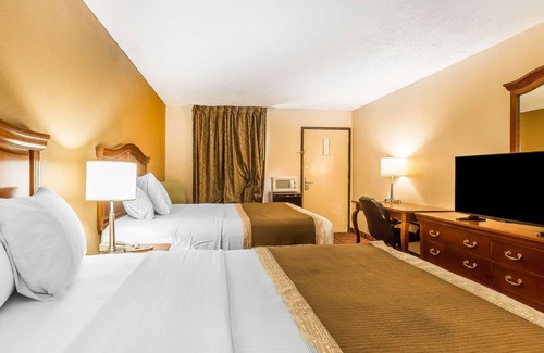 Knoxville Hotel | Rodeway Inn Knoxville East