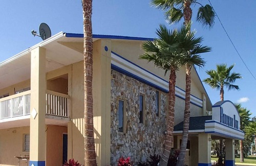 Leesburg Hotel | Rodeway Inn Leesburg Chain of Lakes
