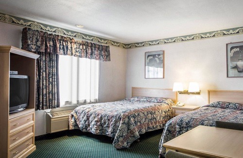 North Fremont Street Hotel | Rodeway Inn Monterey Near Fairgrounds