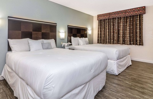 Barstow Hotel | Rodeway Inn On Historic Route 66