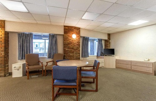 Sandusky Hotel | Rodeway Inn Sandusky North