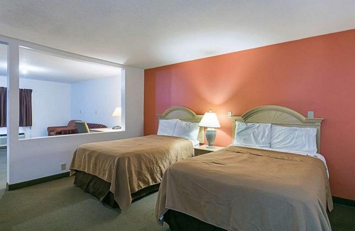 Enterprise Hotel | Rodeway Inn & Suites Enterprise
