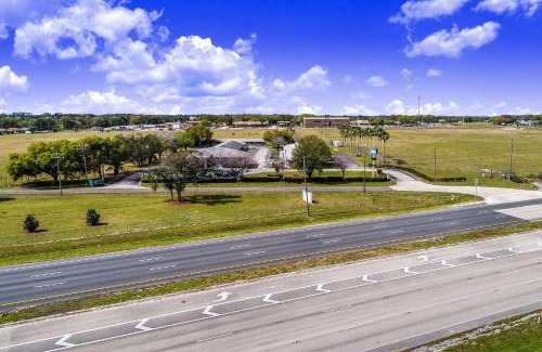 Haines City Hotel | Rodeway Inn & Suites Haines City - Winter Haven