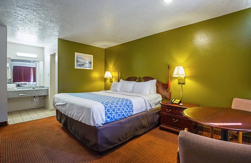 Cedar City Hotel | Rodeway Inn