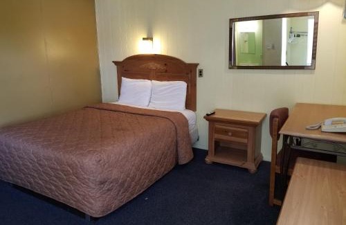 La Crosse Hotel | Rodeway Inn