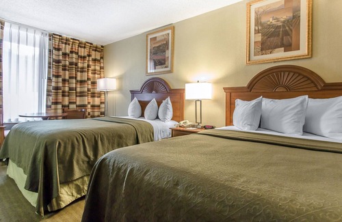 Lawton Hotel | Rodeway Inn