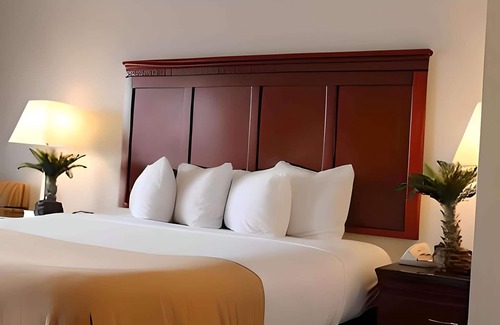 Santa Clara Hotel | Rodeway Inn