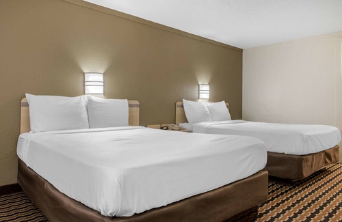Sharonville Hotel | Rodeway Inn