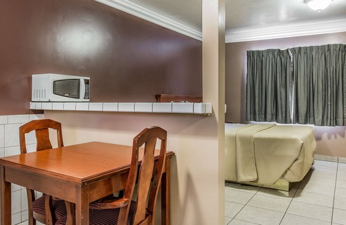 Ventura Hotel | Rodeway Inn