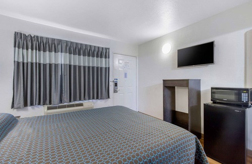 Winston - Salem Hotel | Rodeway Inn Winston Salem Route 52