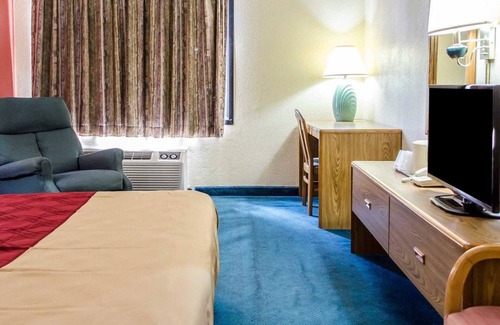 Wormleysburg Hotel | Rodeway Inn Wormleysburg - Harrisburg