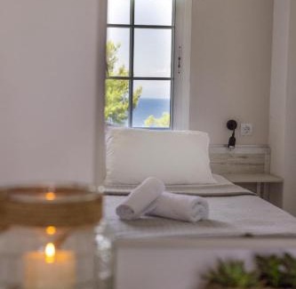 Polichrono Apartment | Roditsa Patritsia Apartments