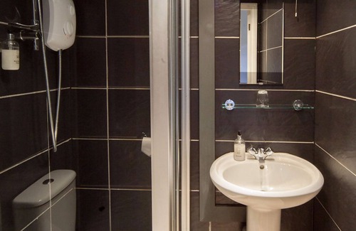 Clifton Hotel | Rodney Hotel