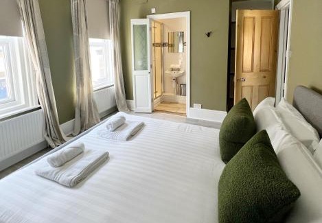Scaynes Hill House | Rodney Retreat, Ramsgate Kent
