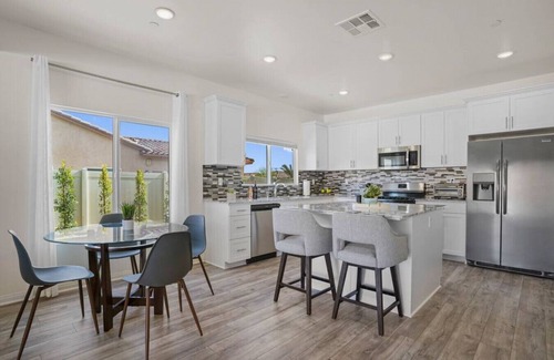 Desert Hot Springs Apartment | Rolling Hills - Desert Hot Springs, CA