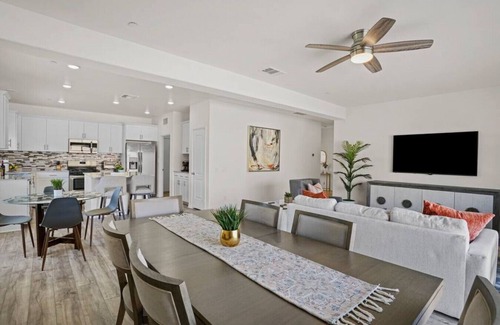 Desert Hot Springs Apartment | Rolling Hills - Desert Hot Springs, CA