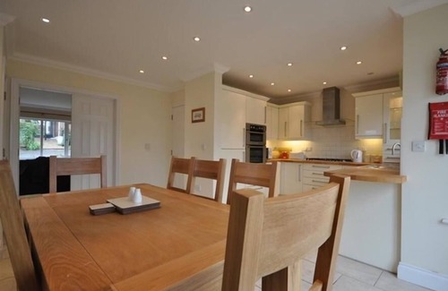 Weymouth Cottage | Rolling Hills