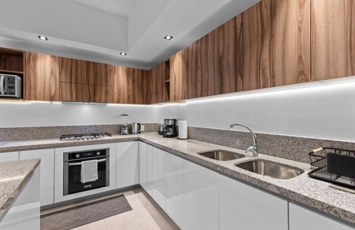 Diaz Ordaz Apartment | Roma Encore 2BD withTerrace in Beautiful Versalles