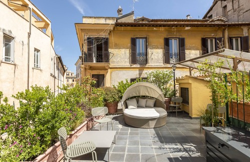 Rione IV Campo Marzio Apartment | ROMAC - Campo Marzio