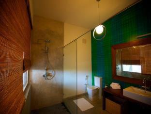 Thiranagama Hotel | Roman Beach Hotel