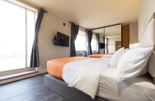 Queens Hotel | Romana Hotel - NYC