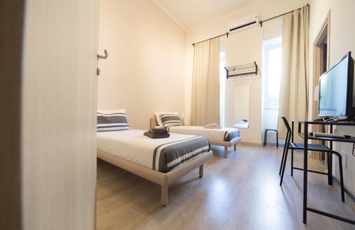 Picanello-Ognina-Barriera-Canalicchio Bed & Breakfast | Romano Rooms