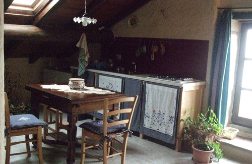 Mioglia Apartment | Romantic apartment for two in old house in Liguria