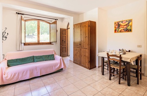 Montegabbione Apartment | Romantic Apartment In Agriturismo, Parrano, Italy