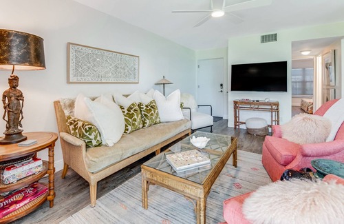 Sea Dunes Condo | Romantic Beachfront Condo - 10 mins from Flagler Ave