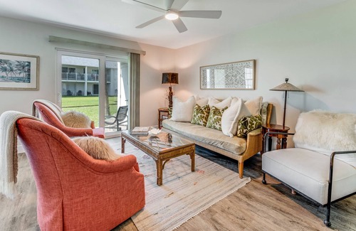 Sea Dunes Condo | Romantic Beachfront Condo - 10 mins from Flagler Ave