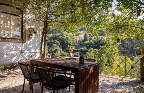 Sintra Ski Chalet | Romantic Challet in Old Town Sintra With Views. Pets are Welcome!