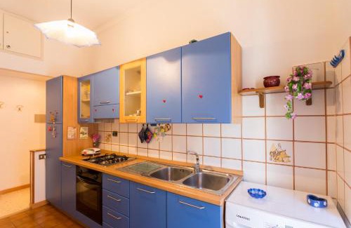 Prenestino-Centocelle Apartment | Romantic Ciclamini House
