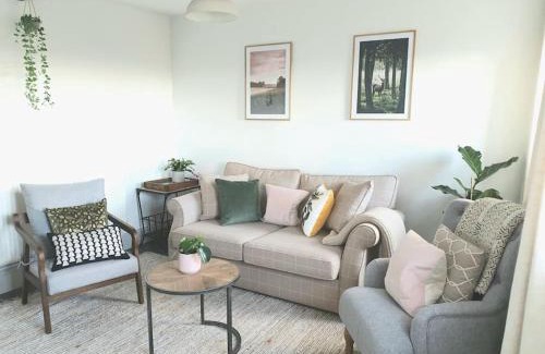 Malvern House | Romantic & Cosy Cottage with Direct Access to the Hills