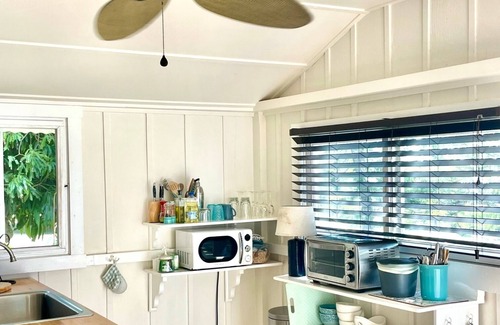 Hawi Cottage | Romantic Cottage, Stunning Ocean Views, Whales are jumping!