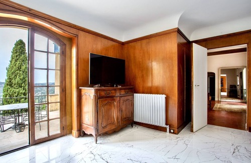 Cabris Villa | Romantic French Farmhouse with Panoramic Views 12