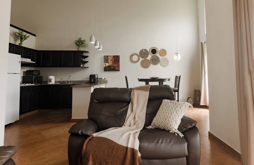Pajonal House | Romantic Getaway: Luxury 1-Bedroom in Gated Community of Punta Chame Resort