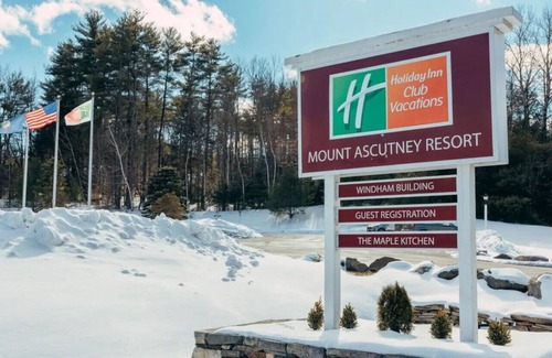 Brownsville Apartment | Romantic Getaway or Family winter adventures in 2BD w/resort activities
