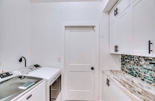 Vero Beach House | Romantic getaway! Pool home with hot tub ,Tiki Bar. Close Beaches , live music !