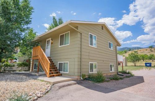 Colorado Springs House | Romantic Getaway Base of Mountains Parks & Trails