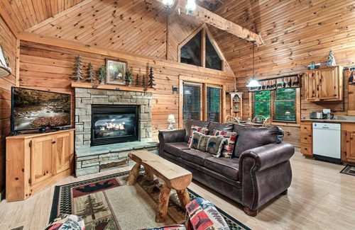 Sevierville Cabin | Romantic Hideaway: Near Dollywood & Outlets Intimate, Fireplace, Private Hot Tub