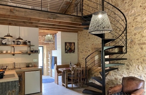 Marsales House | Romantic holiday accommodation sleeps 4, with shared swimming pool in Dordogne