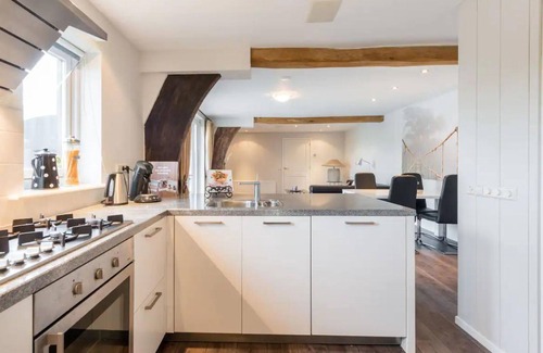 Schagen Apartment | Romantic holiday home with plenty of cycling and walking possibilities