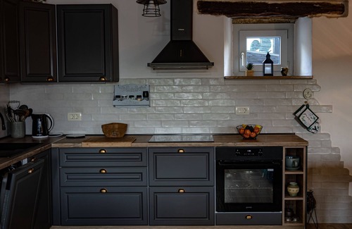 Buzet Villa | Romantic istrian stone house